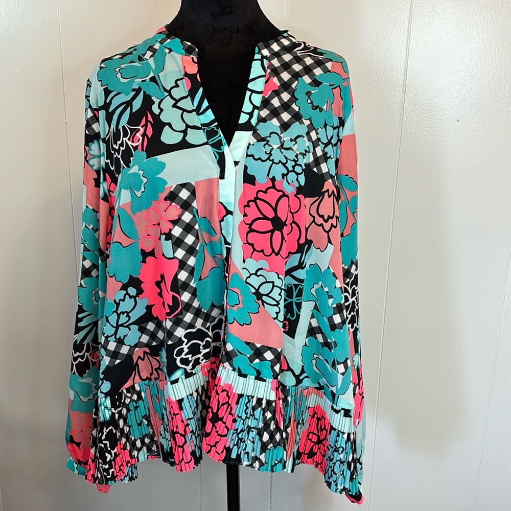 Kaari Blue Long Sleeve V-Neck Swing Top - XL